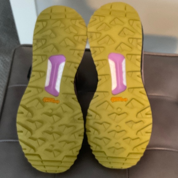 adidas Terrex Winter Boots - Black and Pink - Picture 5 of 5